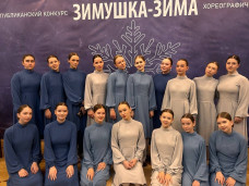 Художественная 2